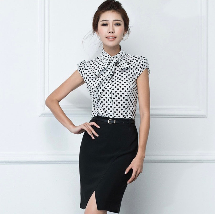 Meliora Polka Dot Short Sleeve Detachable Bow-tie Blouse